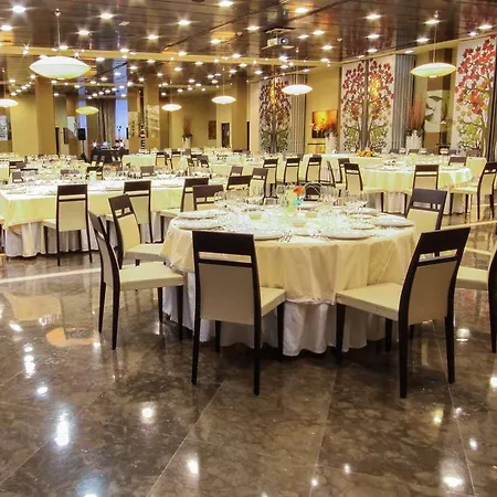Azz Asturias Langrehotel & 4*