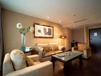 Azz Asturias Langrehotel & 4* Лангрео