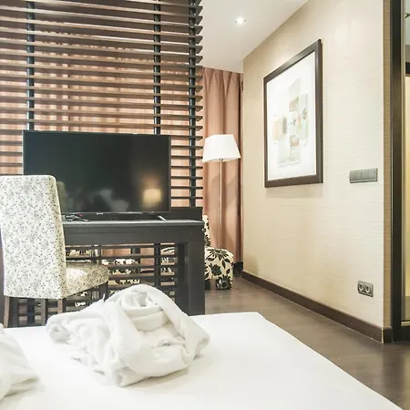 Azz Asturias Langrehotel & Hotel