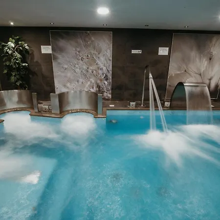 Azz Asturias Langrehotel & Hotel 4*