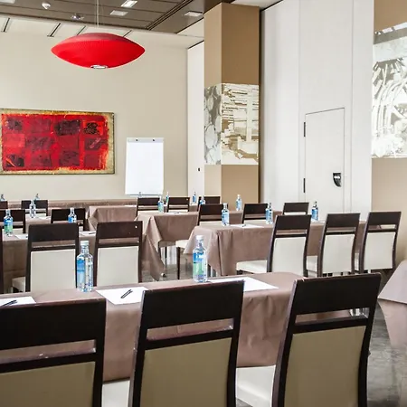 Azz Asturias Langrehotel & 4*