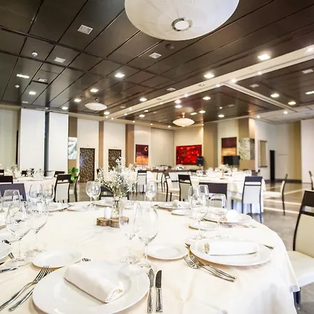 Azz Asturias Langrehotel & Hotell Langreo
