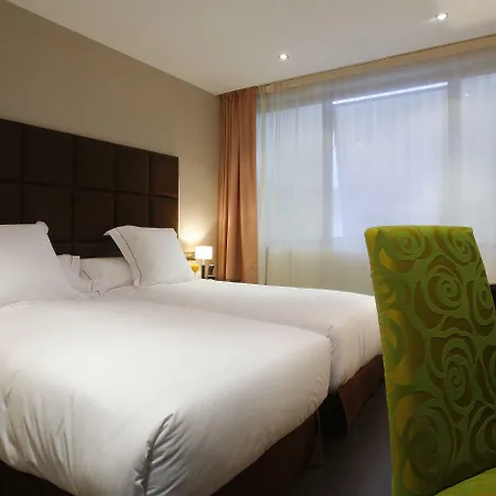Azz Asturias Langrehotel &