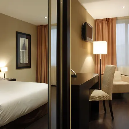 Azz Asturias Langrehotel &