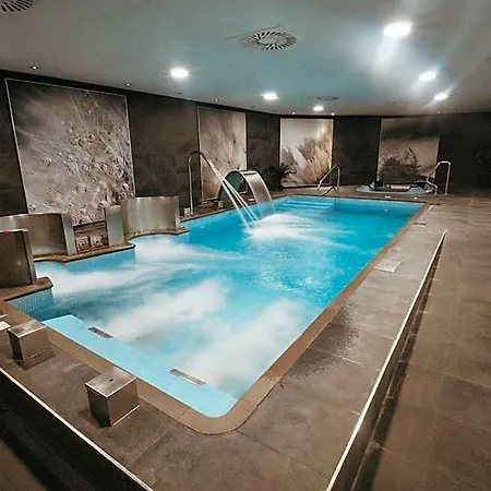מלון Azz Asturias Langrehotel & לנגראו