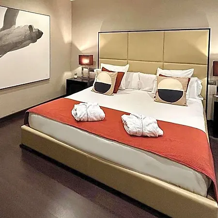 מלון Azz Asturias Langrehotel & 4*