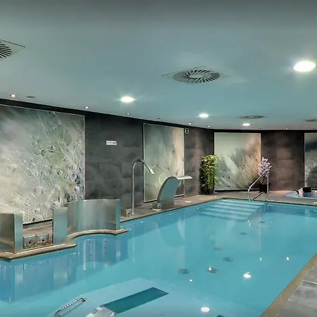 Azz Asturias Langrehotel & Langreo
