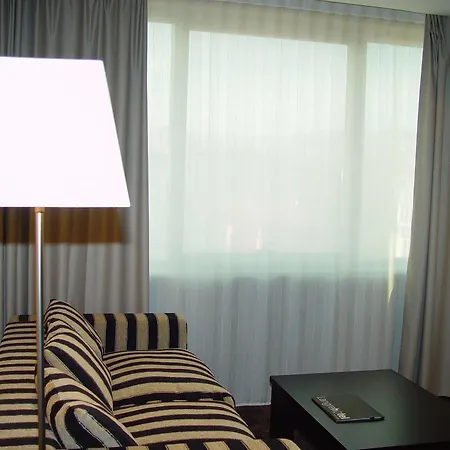 Hotell Azz Asturias Langrehotel & 4*