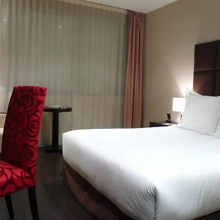 Azz Asturias Langrehotel & Hotell