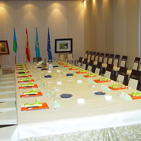 Hotell Azz Asturias Langrehotel & Langreo