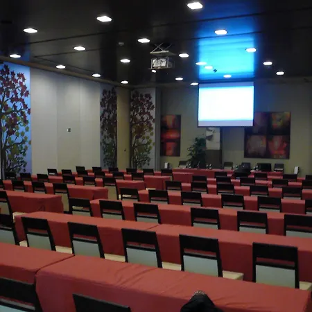 Azz Asturias Langrehotel & Hotell Langreo