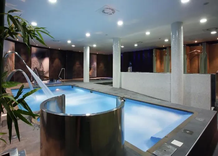 Azz Asturias Langrehotel & 4* 兰格雷奥