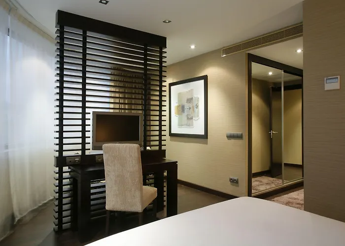 Azz Asturias Langrehotel & 4* 兰格雷奥