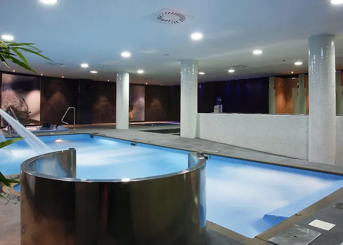 Azz Asturias Langrehotel & Langreo